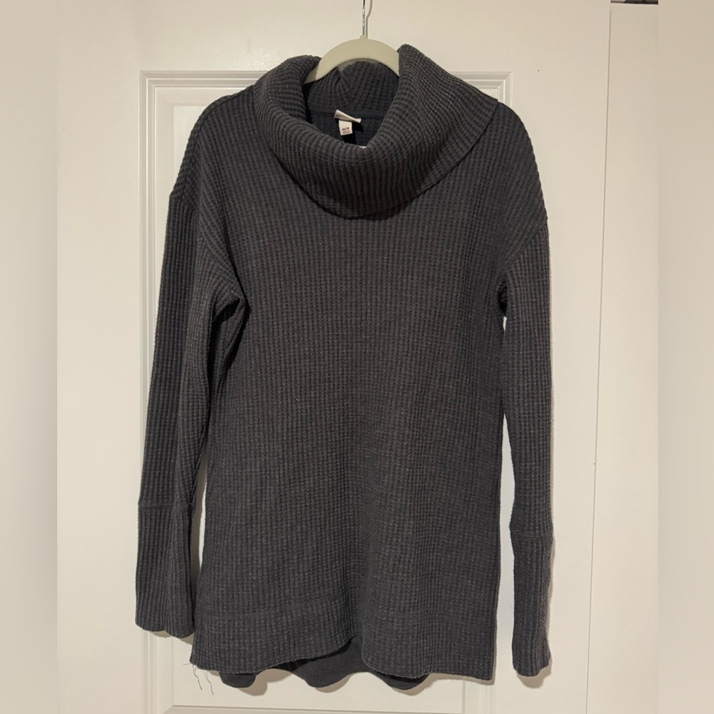 Turtle neck sweater